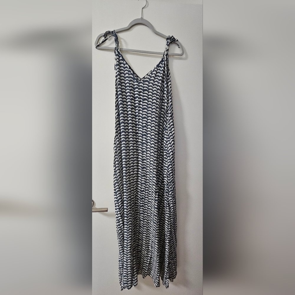 Classic Ava Sky Maxi Wave Pattern Dress